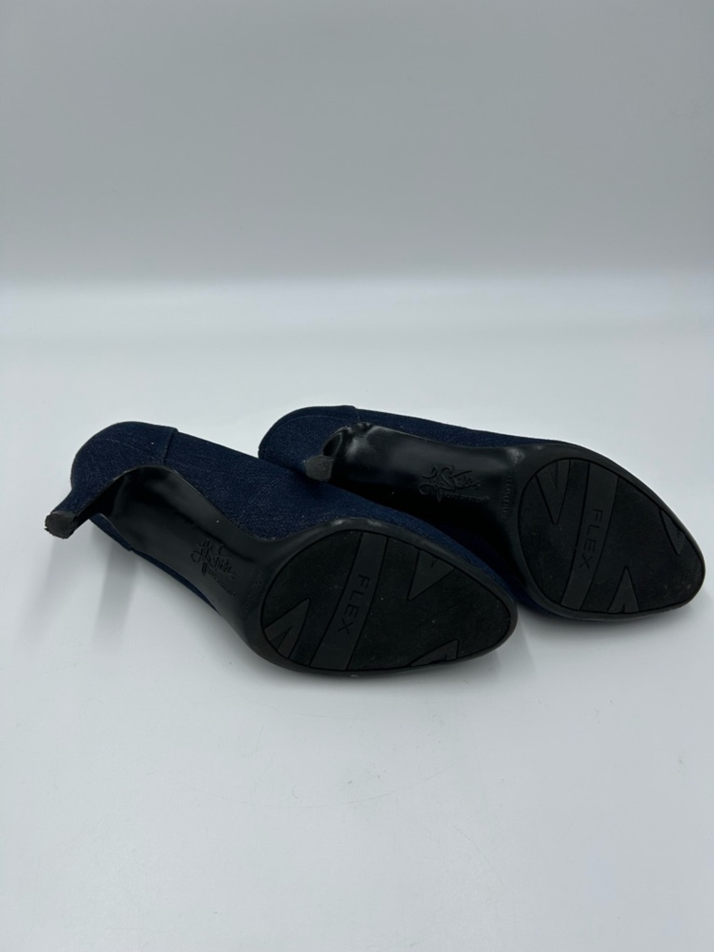 Life Stride Dark Blue Denim Round-Toe Pumps 6.5 - Picture 6 of 6